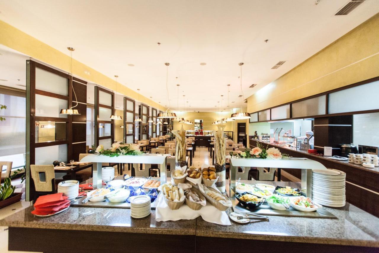 Chagala Ural Residence 阿特劳 外观 照片